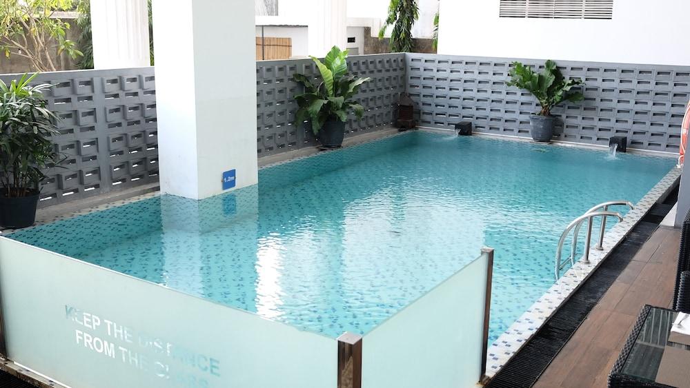 Khas Tugu Hotel Yogyakarta Extérieur photo