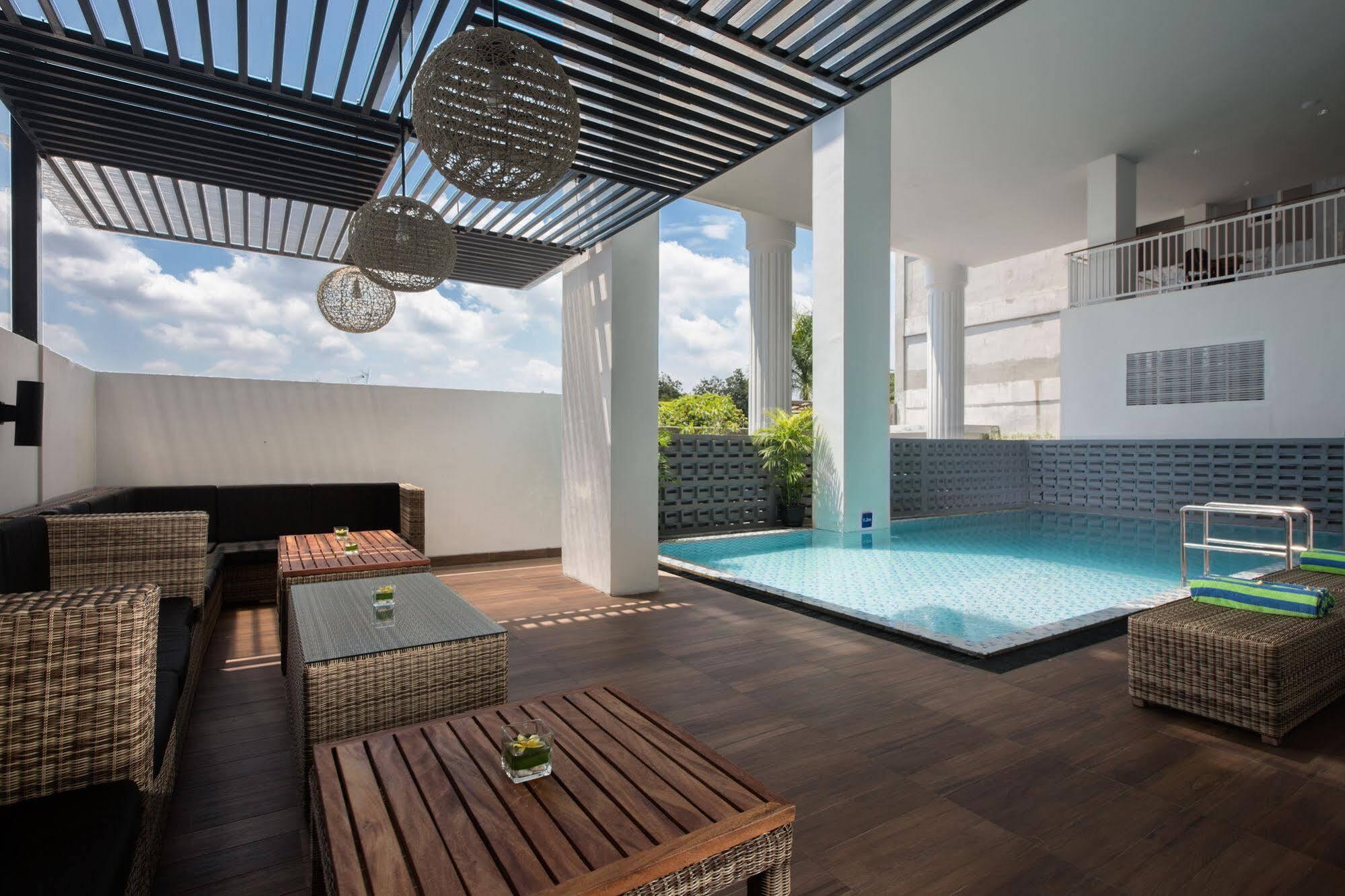 Khas Tugu Hotel Yogyakarta Extérieur photo