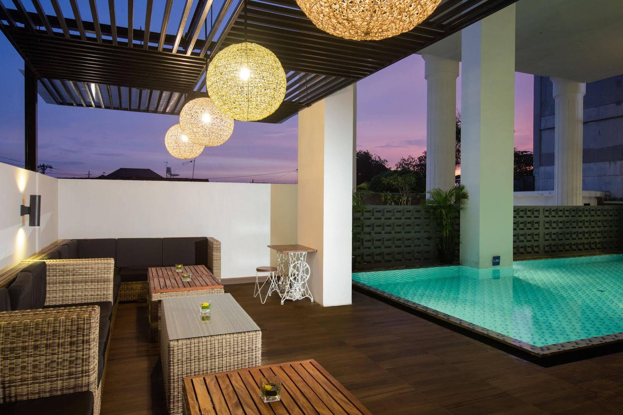 Khas Tugu Hotel Yogyakarta Extérieur photo